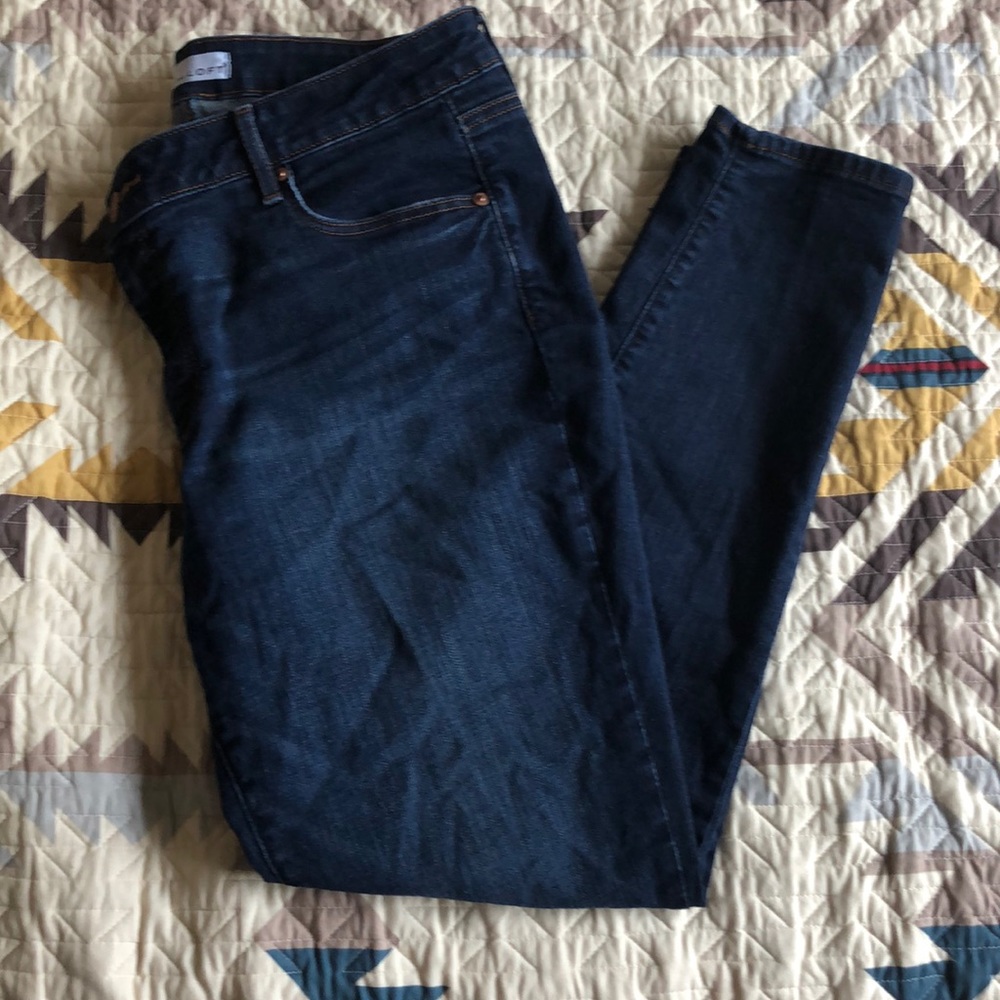 Loft Curvy Skinny Jeans in Dark Indigo, Size 14